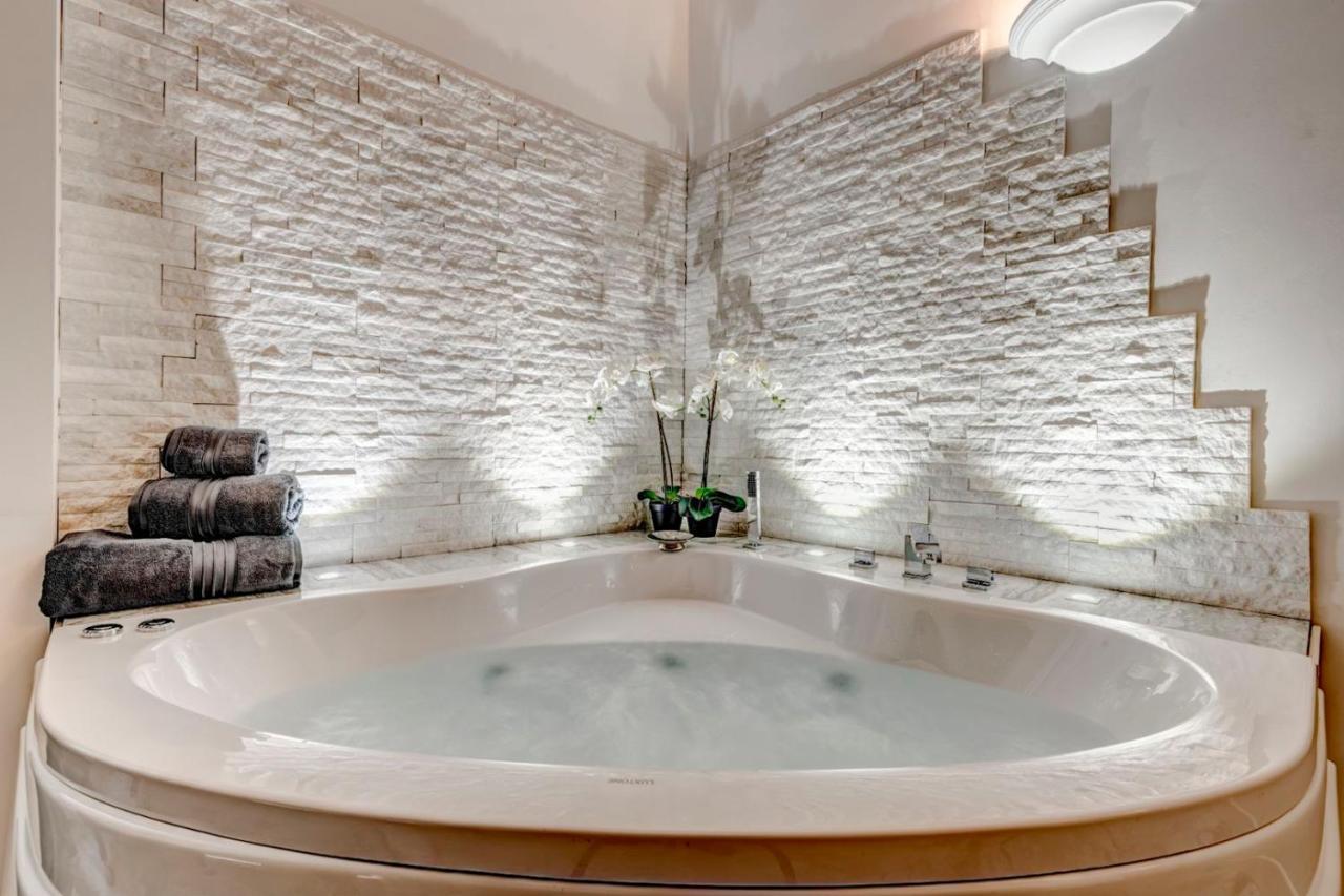 Trevi Luxury Apartment Jacuzzi Rom Exteriör bild